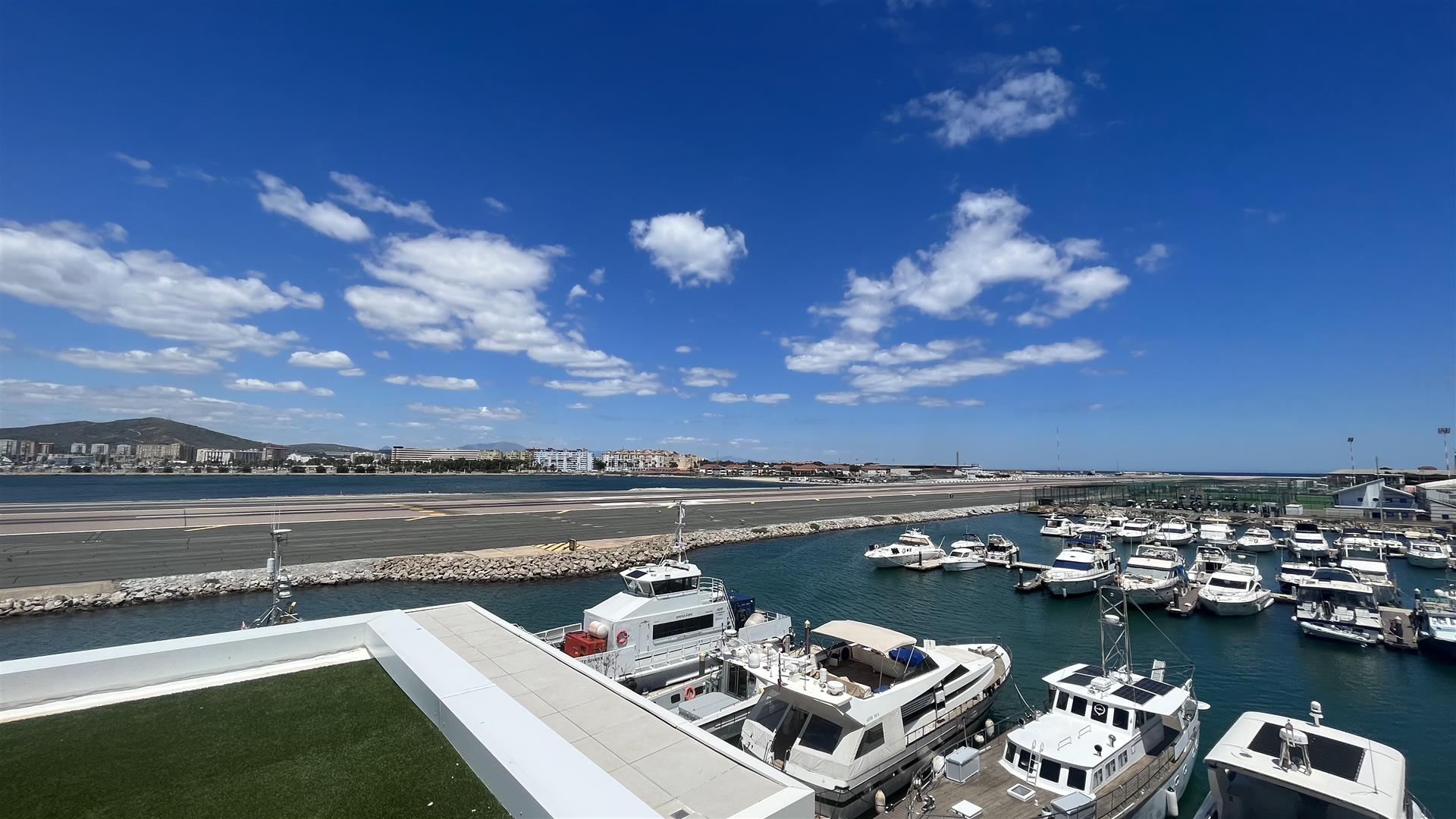 Image of Apartment - 1 Bathrooms for Rental in Marina Club-Gibraltar, Image 32